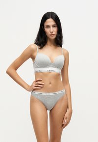 Δεν επιλέχθηκε, black/grey heather/hawaii orchid