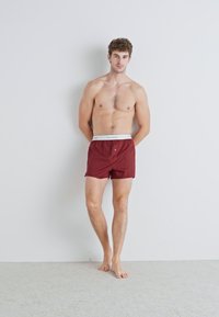 Calvin Klein Underwear BOXER SLIM 2 PACK MODERN COTTON STRETCH - Bokseršorti - black/red