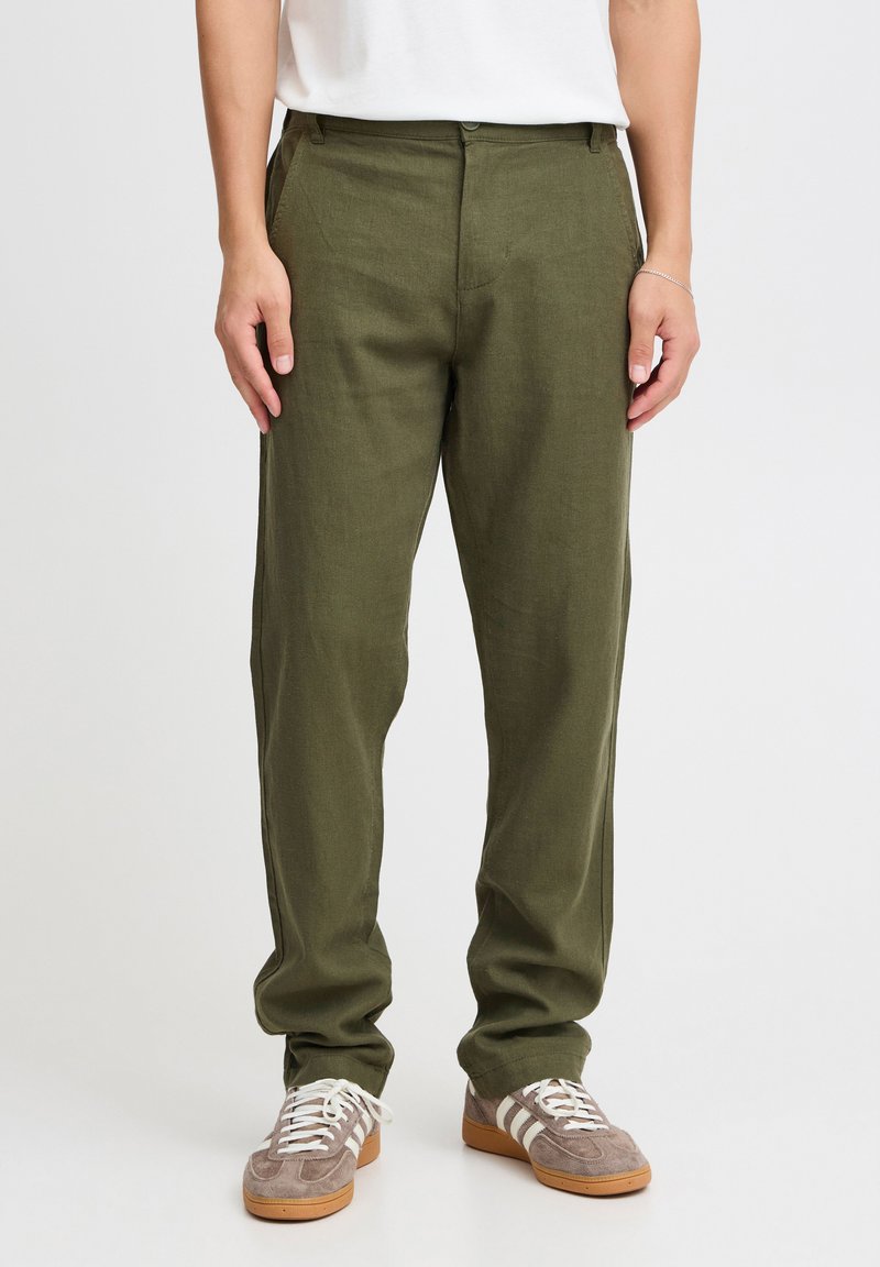 Blend - BHPANTS LINEN MIX - Broek - forest night, Vergroten