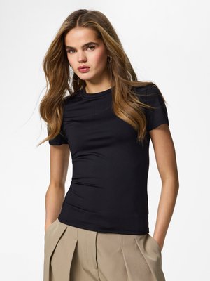 PCLULA SS TEE   - T-shirt basique - black