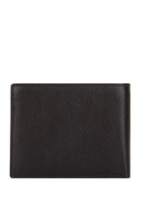 Billetera de cuero marrón con una superficie texturizada, que presenta costuras visibles a lo largo de los bordes y un diseño simple y rectangular.