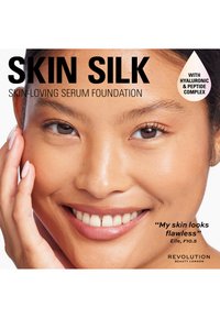 Makeup Revolution REVOLUTION SKIN SILK SERUM FOUNDATION - Fondotinta - f10.5