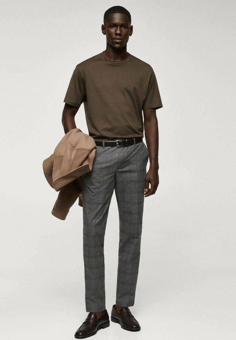 Mango Broek donkergrijs gemêleerd Mango Broek donkergrijs gemêleerd