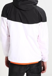 Urban Classics Windbreaker - white