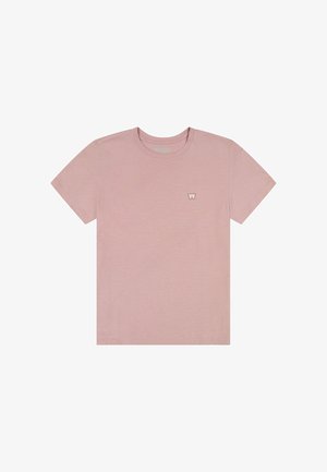 Lichtroze katoenen T-shirt met een ronde hals, korte mouwen en een klein geborduurd logo op de borst. Zachte textuur, standaard pasvorm.