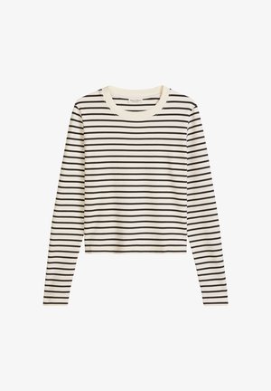 Kremowa koszula z długim rękawem o cienkich czarnych poziomych paskach i okrągłym dekolcie, ułożona płasko na białym tle.