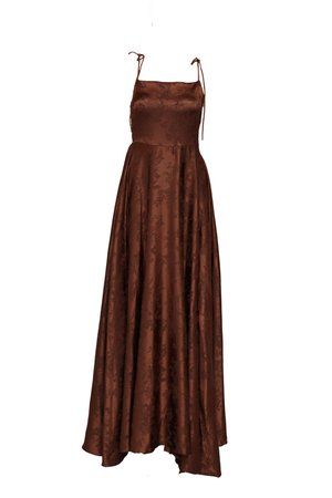 Rudas satininis vakarinis suknelė su spaghetti dirželių, A formos, grindų ilgio, su subtiliais gėlių raštais ir sklandžiu tekstūra.