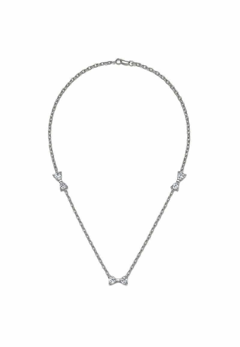 Collana d'argento con una catena delicata, caratterizzata da tre accenti a forma di fiocco scintillanti. Ogni fiocco presenta dettagli in pietre trasparenti, creando un leggero luccichio.