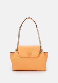 Torebka z pikowanej pomarańczowej skóry z klapką z przodu, łańcuszkowym paskiem na ramię i okrągłym detalem z logo. Posiada wzór w zygzaki i gładką teksturę.