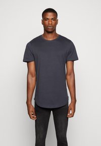 Dunkelgraues kurzärmeliges T-Shirt mit Rundhalsausschnitt, aus weichem Stoff, mit abgerundetem Saum und taillierter Silhouette.