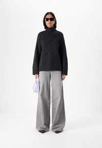 Vero Moda Tall VMMADDIE HIGHNECK PULL - Strikkegenser - dark grey melange