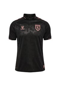 Svart sportströja med texturerat mönster, korta ärmar, krage och rosa detaljer. Har en logotyp på bröstet och varumärke på ärmarna.