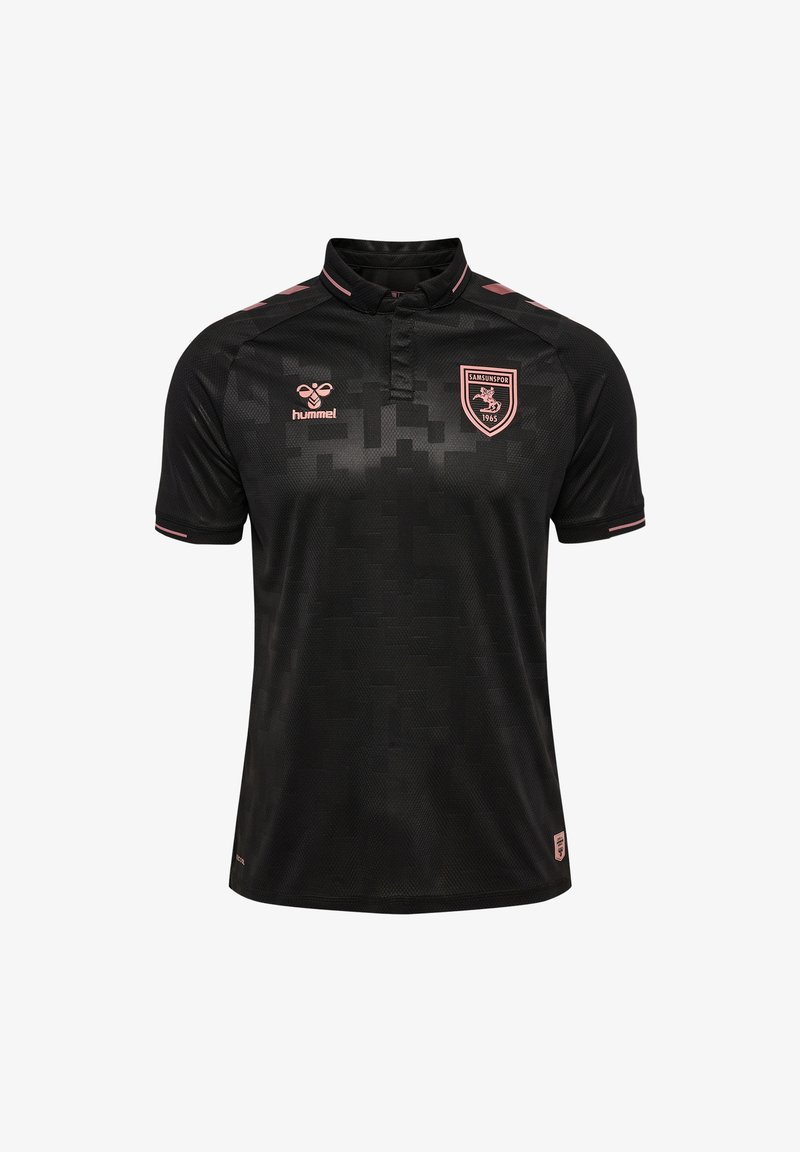 Svart sportströja med texturerat mönster, korta ärmar, krage och rosa detaljer. Har en logotyp på bröstet och varumärke på ärmarna.