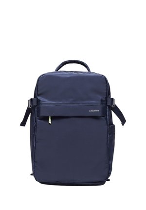 Marineblauer rechteckiger Rucksack mit Tragegriff oben, verstellbaren Seitenriemen, vorderer Reißverschlusstasche und kleinem weißen Logo auf der Vorderseite.