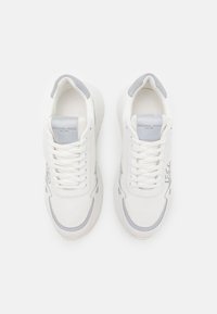 Michael Kors MILES TRAINER - Sneakers low - optic white