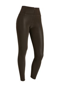 Seleccionado, demitasse