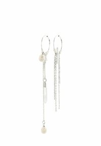 Unselected, silver plated