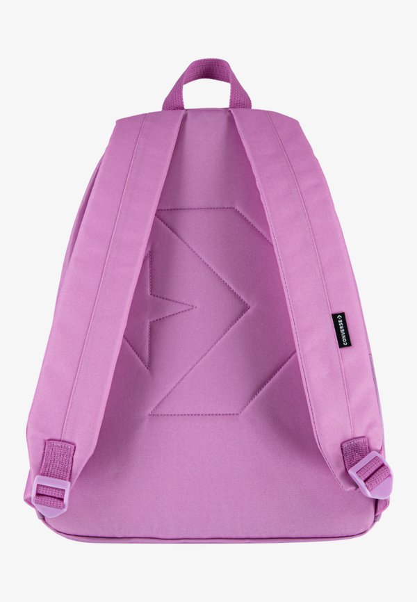 STAR CHEVRON CORE BACKPACK – Tagesrucksack