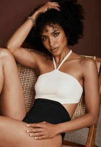 Mint Velvet TUMMY CONTROL BACK SPLIT REGULAR FIT - Fürdőruha - black white