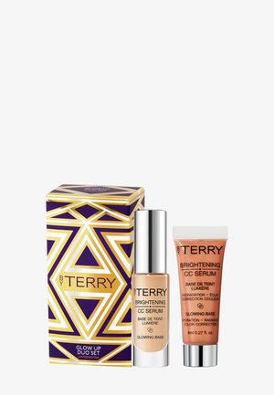 GLOW UP BRIGHTENING SET - Kit skincare