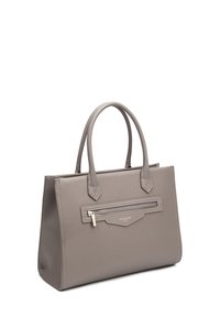 Borsa a mano grigia strutturata in pelle texturizzata. Presenta due manici e una tasca frontale con zip e dettagli in metallo dorato.