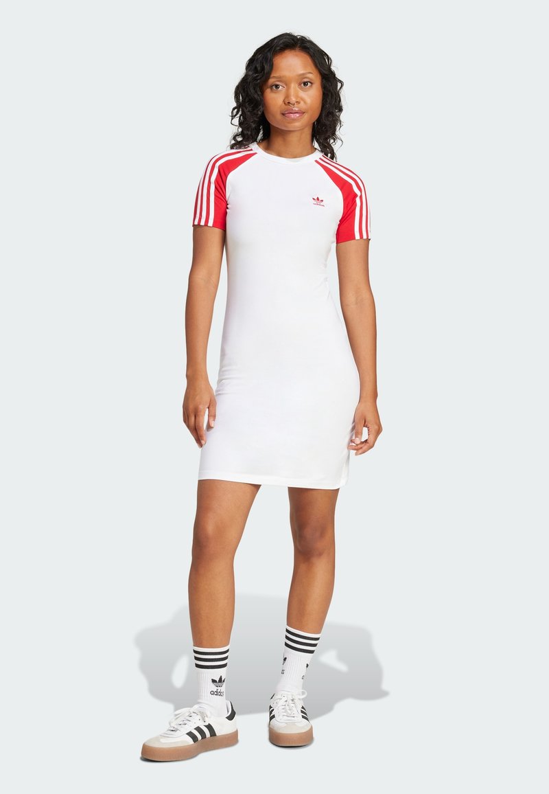 adidas Originals - ADICOLOR 3-STRIPES RAGLAN SHORT SLEEVE - Jersey dress - whitebetter scarlet, Enlarge