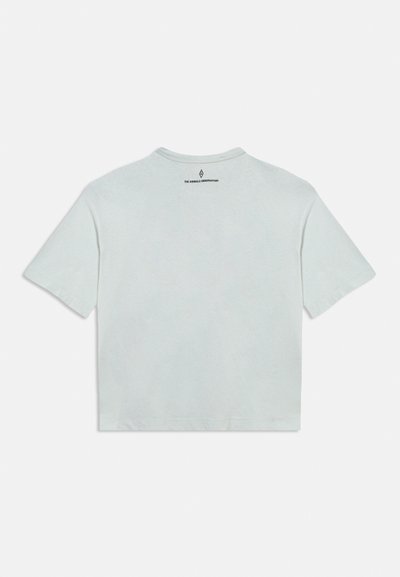 Ανοιχτό γκρι κοντομάνικο T-shirt με μικρό μαύρο λογότυπο και κείμενο "THE ANIMALS OBSERVATORY" κεντραρισμένο κάτω από τον λαιμό στο πίσω μέρος.