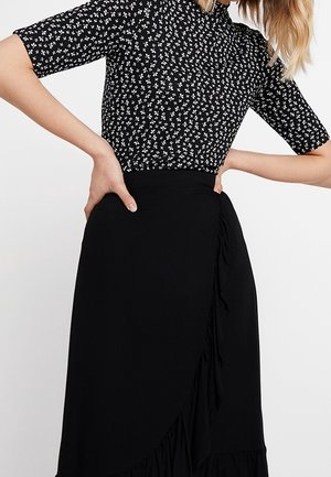 Printtipaita - black