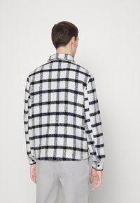 Casual Friday JUKES CHECKED SHACKET - Overgangsjakke - navy blazer