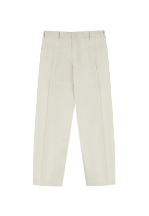 Pantalons taillés beige clair avec une coupe droite, deux plis à l'avant, passants de ceinture, et poches latérales inclinées. Texture de tissu lisse.