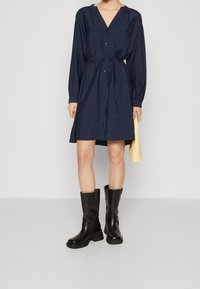Selected Femme Abito a camicia - dark blue