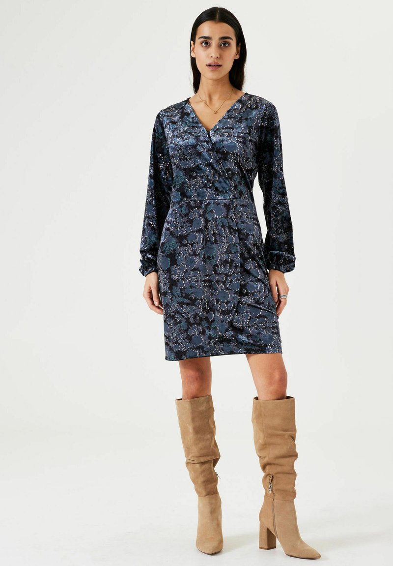 Robe Femme Garcia - 80% Coton, 20% Polyester | Style Décontracté Et Durable - Marque à Héritage Denim