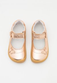 Lurchi NEILA BAREFOOT - Balerinke s paščkom - gold