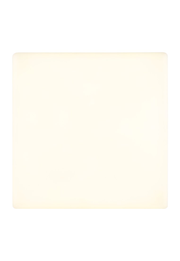 Obdélníková stolní lampa s hladkým, matným bílým plastovým stínidlem, vyzařující měkké, rozptýlené světlo, minimalistický design, žádné viditelné kovové díly.