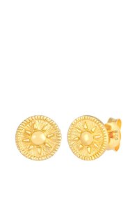 Pendientes redondos en tono dorado con patrón de rayos de sol, que presentan una perla central y bordes texturizados. S925 estampado en la parte trasera.