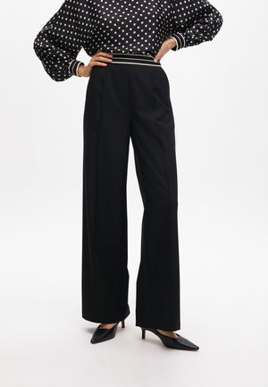 Trousers - black