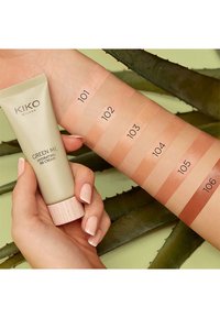 KIKO Milano GREEN ME HYDRATING BB CREAM - BB Cream - 104 natural beige