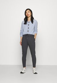 Vero Moda Petite VMEVA MR LOOSE STRING  - Calças - asphalt