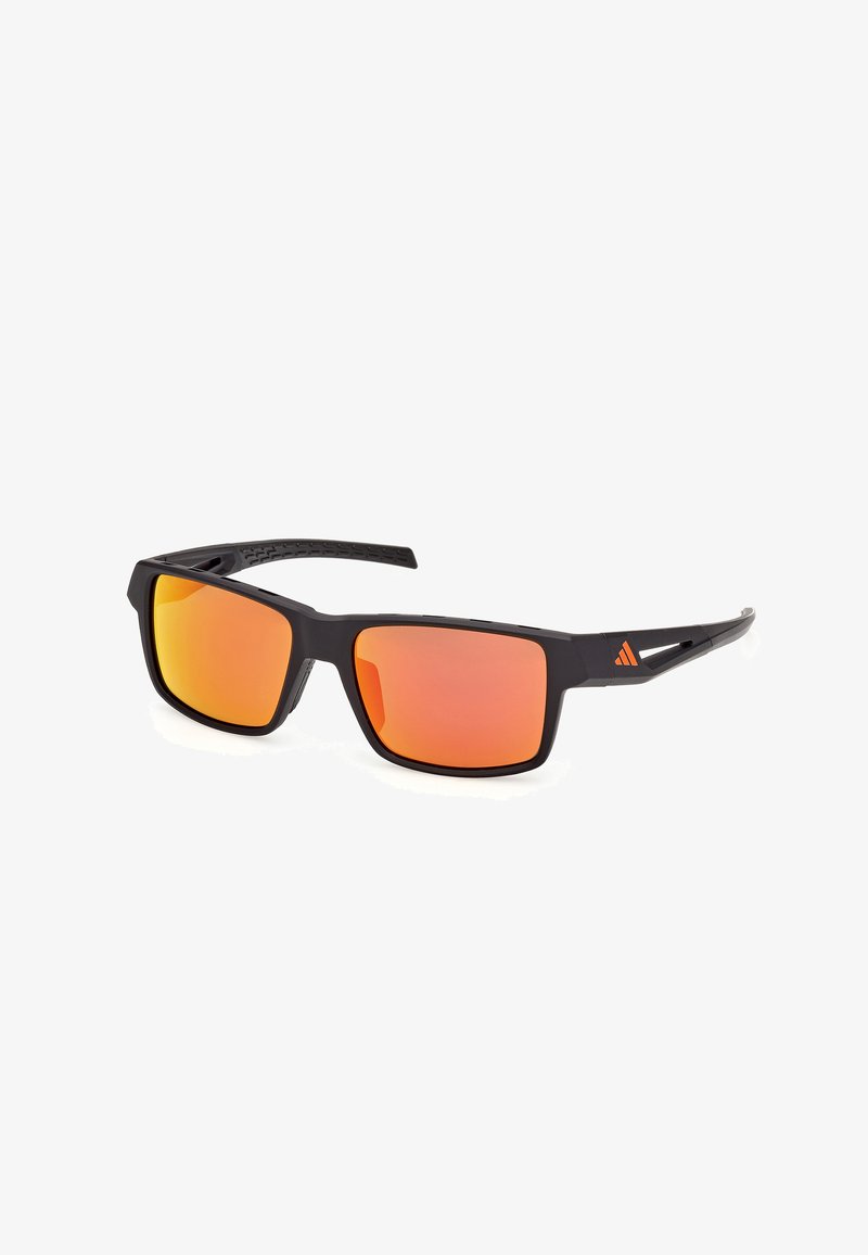 Lunettes de sport rectangulaires noires avec des verres réfléchissants orange et un petit logo orange sur la branche.