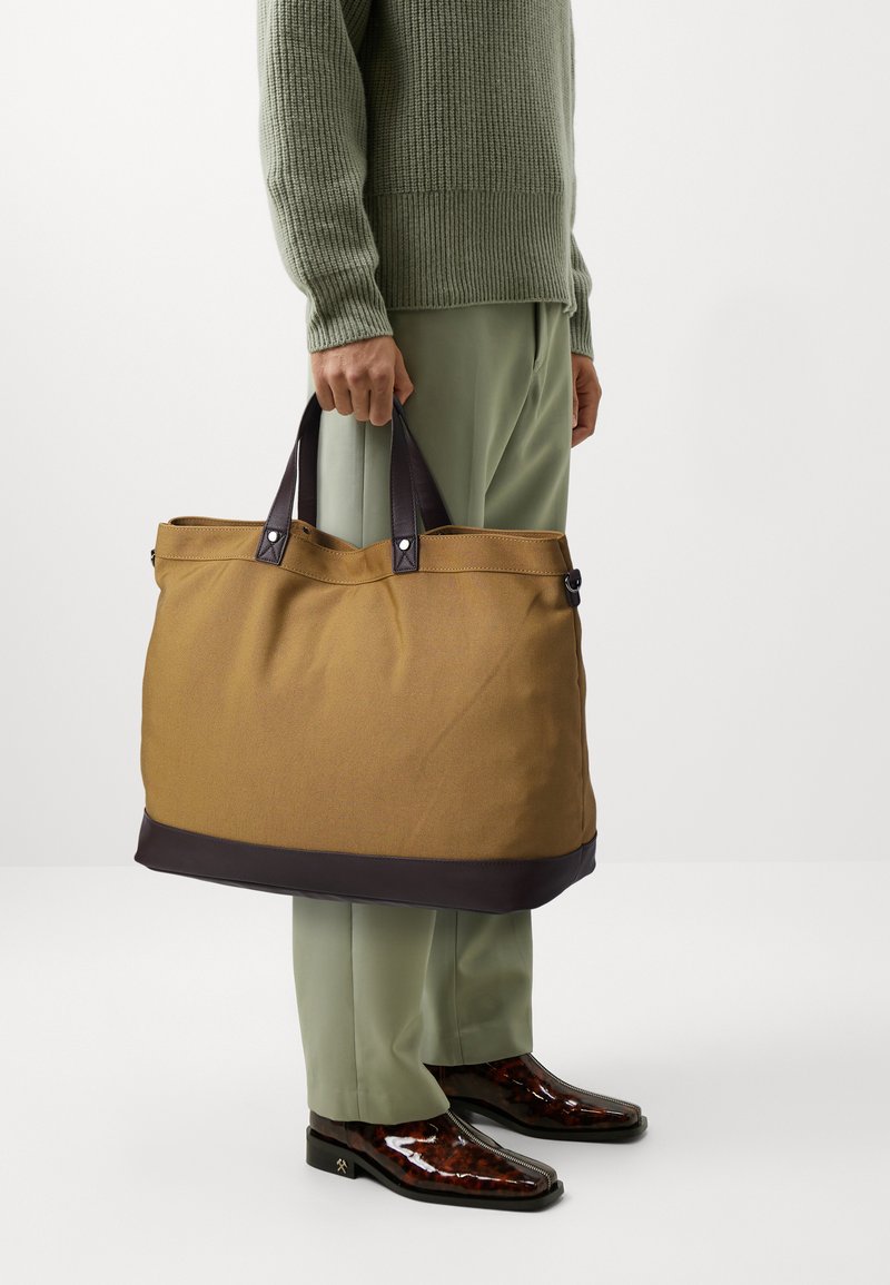 Pier One UNISEX - Weekendtasker - camel