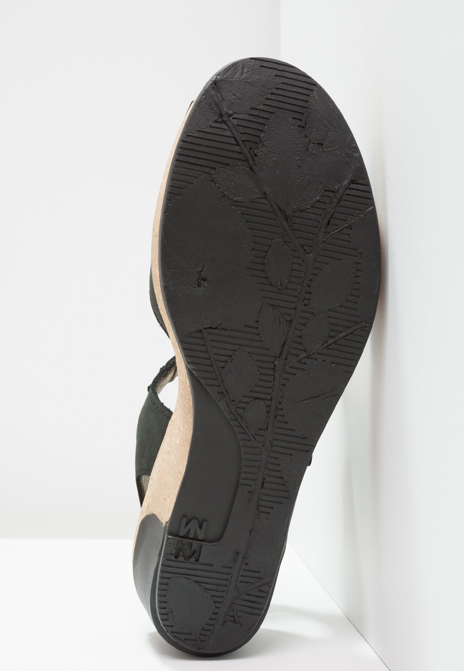 El Naturalista LEAVES Platåsandaler black Zalando.no El Naturalista LEAVES Platåsko coral Zalando.no
