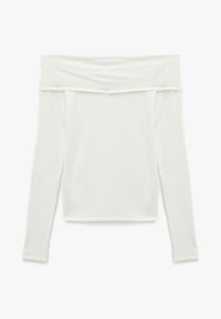 Weißes, schulterfreies Langarmoberteil, aus weichem Stoff, figurbetontes Design, glatte Textur, mit weitem Ausschnitt und geradem Saum.