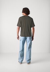 Abercrombie & Fitch VINTAGE BLANK CROP WASH - Basic T-shirt - after dark acid