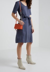 Tiger of Sweden Vestido informal - dark blue