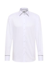 Witte langslieve blouse van gladde stof. Heeft een gestructureerde kraag, knoopsluiting aan de voorkant en contrasterende zwarte accenten op de manchetten.