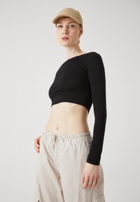 Gina Tricot Tall SOFT TOUCH CROPPED TOP - Bluză cu mânecă lungă - black