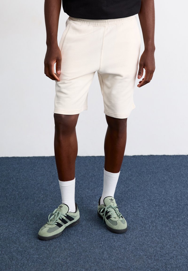 adidas Originals Teplákové kalhoty - white