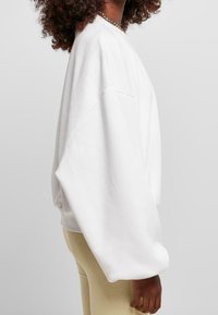 Urban Classics Mikina - white
