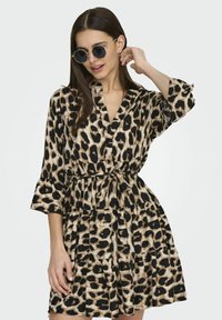 ONLY Robe de jour - cloud dancer