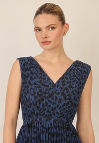 Apart Vestito casual - mittelblau multicolor